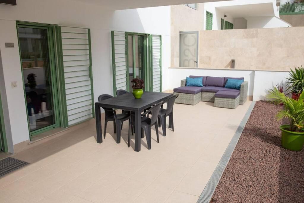 Apartment Rosa - Brand New 2 Bedroom Apartment In Cantal Homes, Ventanicas, 莫哈卡尔 外观 照片