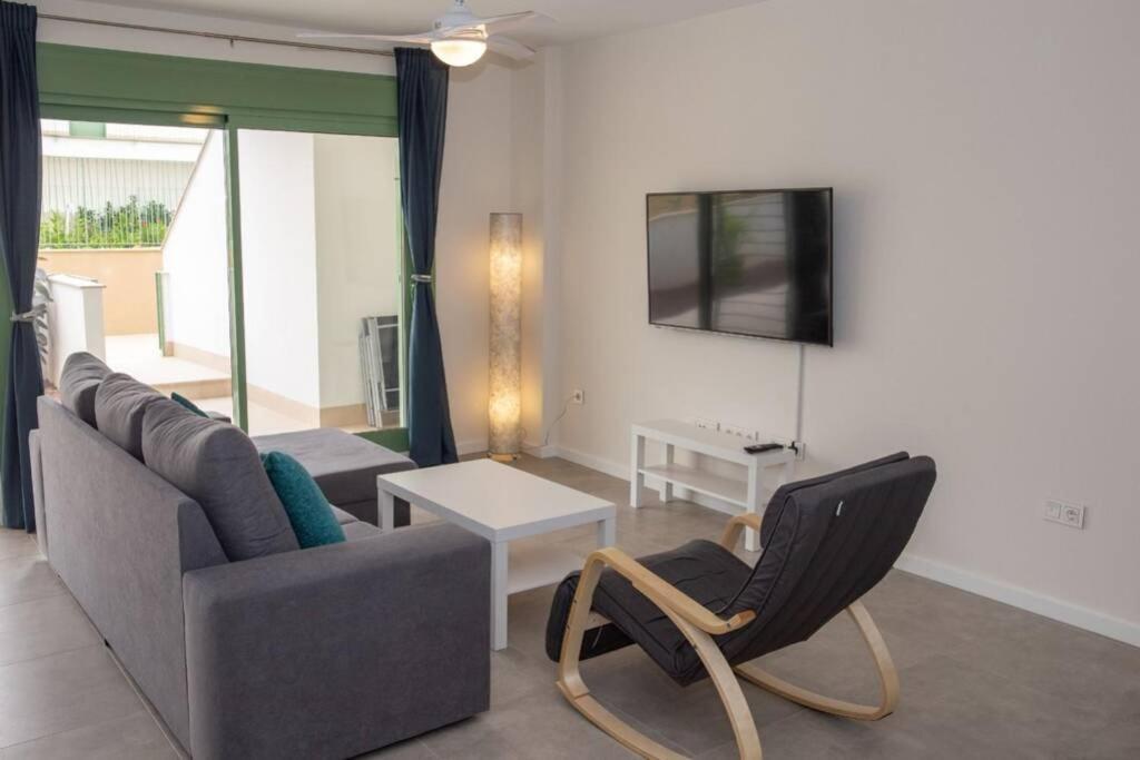 Apartment Rosa - Brand New 2 Bedroom Apartment In Cantal Homes, Ventanicas, 莫哈卡尔 外观 照片