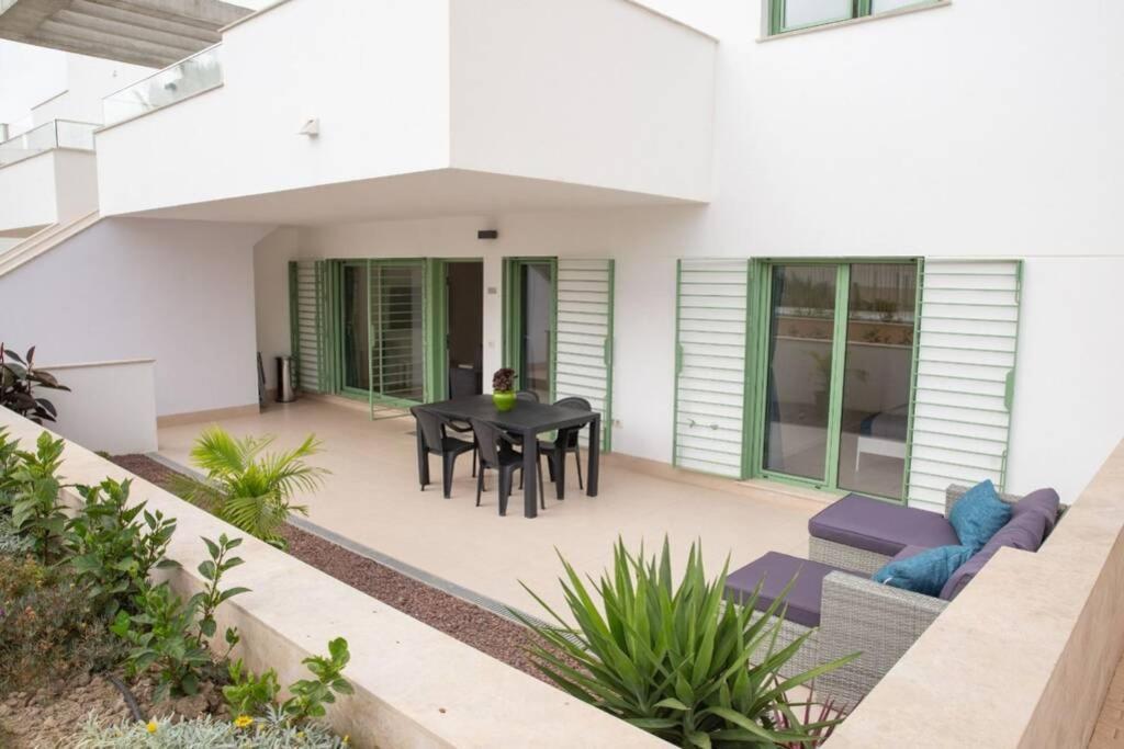 Apartment Rosa - Brand New 2 Bedroom Apartment In Cantal Homes, Ventanicas, 莫哈卡尔 外观 照片